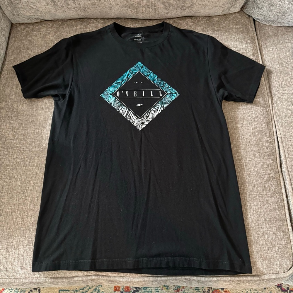 4 O’Neill shirts